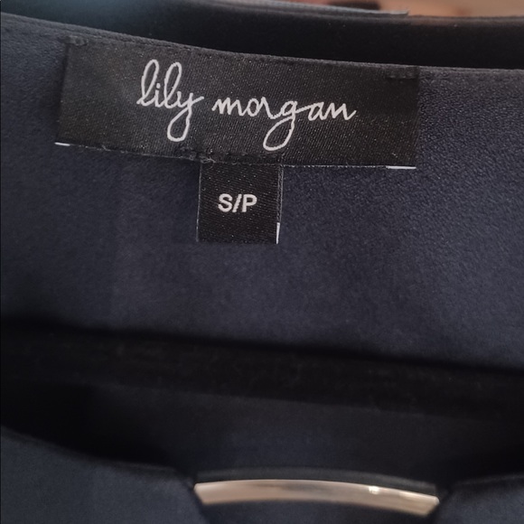 Lilly Morgan Blouse - Picture 9 of 10